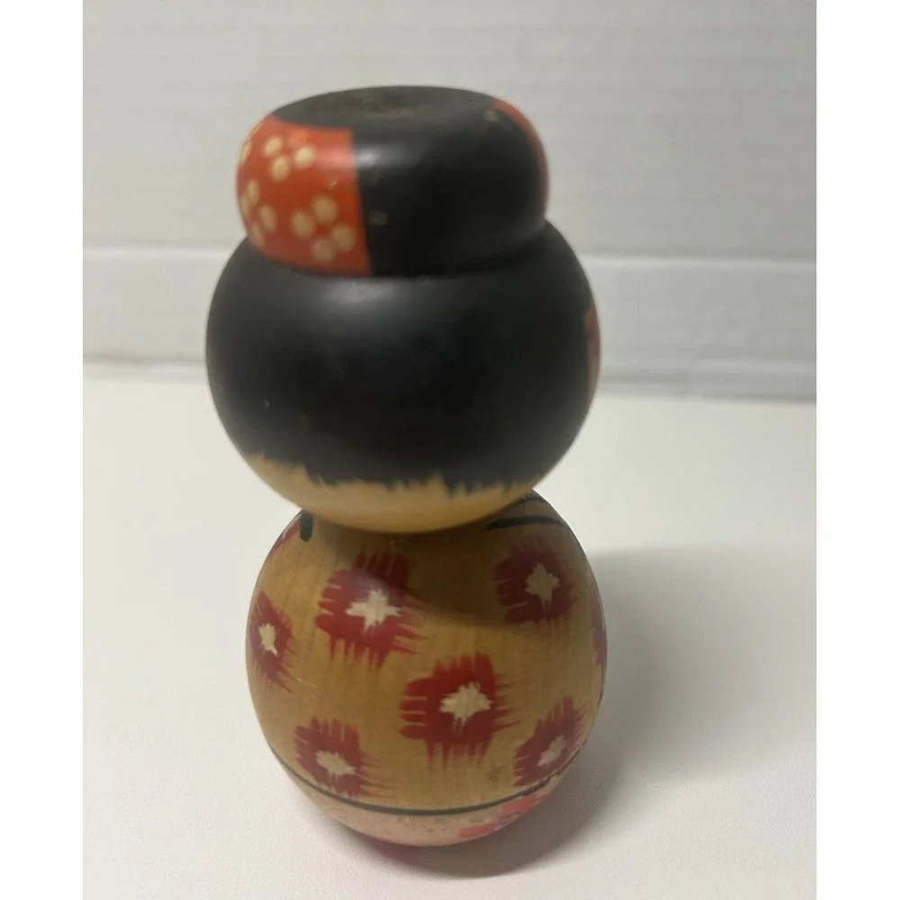 Vintage Kokeshi Girl Wood Doll Red & Black 3